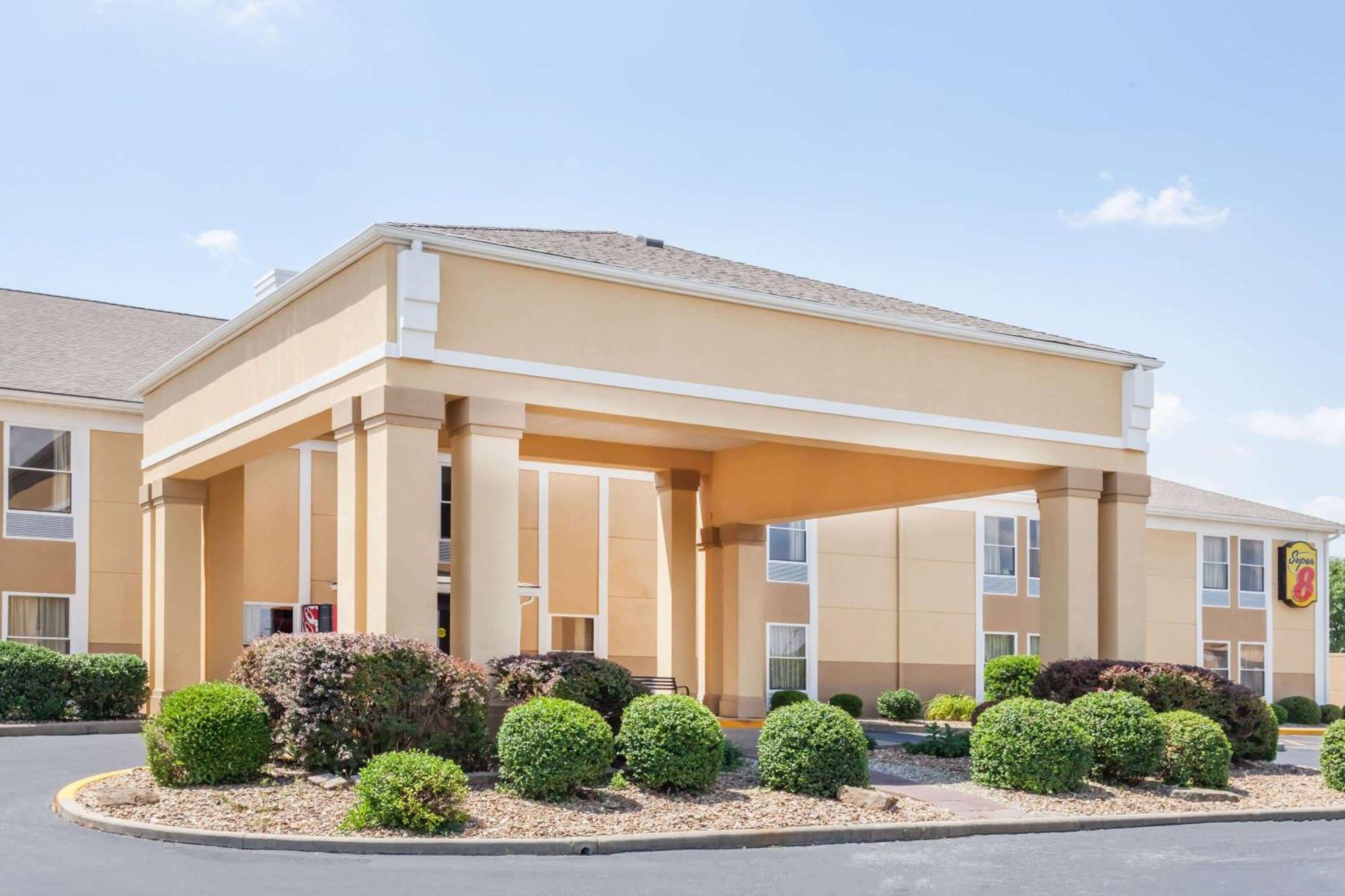 Super 8 By Wyndham Evansville North Stacer Екстер'єр фото